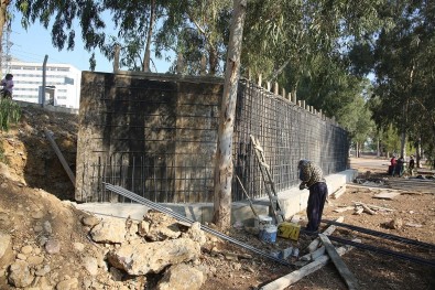 Adana 15 Temmuz Sehitler Köprüsü Kavsaginda Durak Insasi Sürüyor