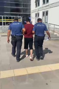 Hatay'da Hasarli Binalardan Kombi Çalan Hirsiz Tutuklandi