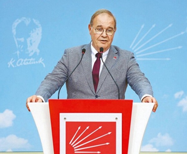 Bıçak sırtı denge! Saflar her an değişebilir: CHP'de kim kiminle...