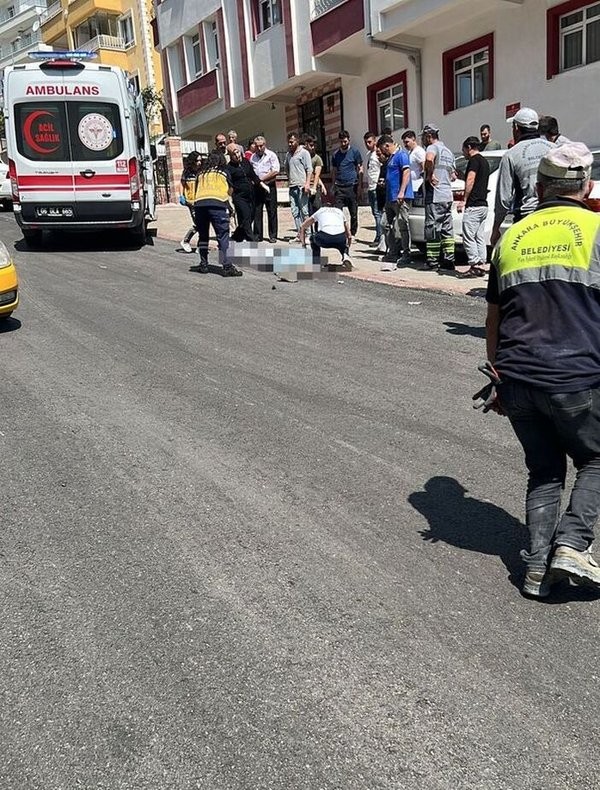 81 yaşındaki koca dehşet saçtı! Sokak ortasında kurşun yağdırıp intihar etti