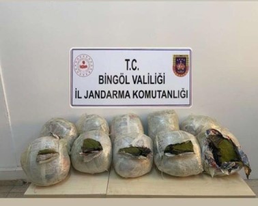 Bingöl'de Menfez Altina Gizlenmis 59 Kilo Esrar Ele Geçirildi