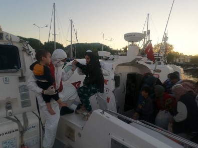 Ayvacik Açiklarinda Yunan Unsurlarinca Ölüme Terk Edilen 45 Kaçak Göçmen Kurtarildi