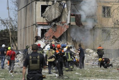 Rusya'dan Zelenskiy'nin Memleketine Füze Saldirisi Açiklamasi 6 Ölü, 75 Yarali