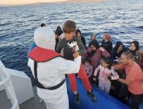 Yunan Unsurlarinca Ölüme Terk Edilen 41 Kaçak Göçmen Kurtarildi