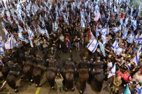Israil'de Anayasa Komisyonu Yarginin Hükümet Üzerindeki Denetimini Sinirlayacak Yasa Tasarisini Onayladi