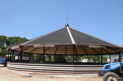 Kizilcabölük'e Deger Katacak Sosyal Tesis Çalismalar Sürüyor