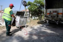 Mentese'de Çöp Konteynerleri Temizleniyor