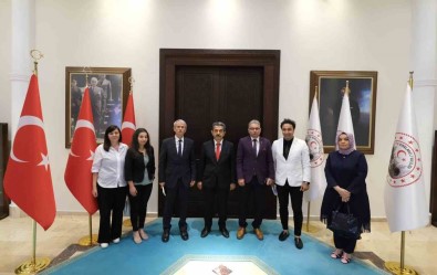 Vali Ekici'den LGS Birincisi Ögrencilere Çagri Açiklamasi Kirklareli'ni Tercih Edin