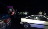 Çanakkale'de iki otomobil kafa kafaya çarpıştı: 5 yaralı