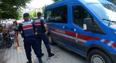 Jandarma 6 Ayda 2 Bin 897 Aranan Sahsi Yakaladi