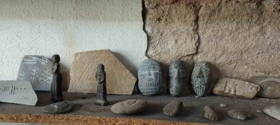 Annesinin Memleketi Mardin'e Gelen Suriyeli Heykeltiras 40 Yildir Taslara Hayat Veriyor