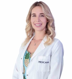 Diyetisyen Uyardi Açiklamasi 'Günlük En Az 2,5 Litre Su Tüketin'