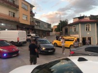 Iki Aracin Karistigi Trafik Kazasinda Maddi Hasar Meydana Geldi