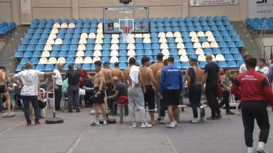 Kirkpinar'a 2 Bin 141 Pehlivan Kayit Yaptirdi