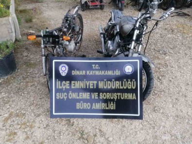 Motosiklet Hirsizligi Baskinina Giden Ekipler Uyusturucu Maddede Ele Geçirdi