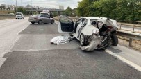 Pendik'te Yarisan Otomobilin Çarptigi Araç Sürücüsü Hayatini Kaybetti