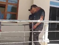 60 Saniyede Çaldigi 120 Bin Liralik 2 Bilgisayari 5 Bin Liraya Satmis