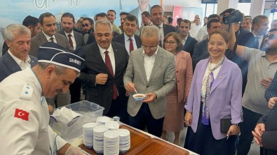 Bakan Uraloglu, Gaziantep'te Asure Yedi