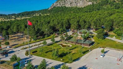 Kefe Yaylasi Temiz Hava Ve Serinlik Arayanlarin Gözdesi Oldu