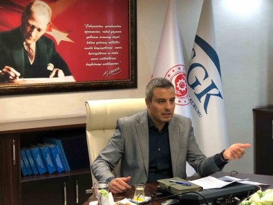 SGK Izmir Il Müdürü Kurt Açiklamasi 'Issizlik Ödenegi Tesviki Isverenin Prim Maliyetini Düsüyor'