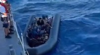 Yunanistan'ın geri ittiği 25 göçmen kurtarıldı!