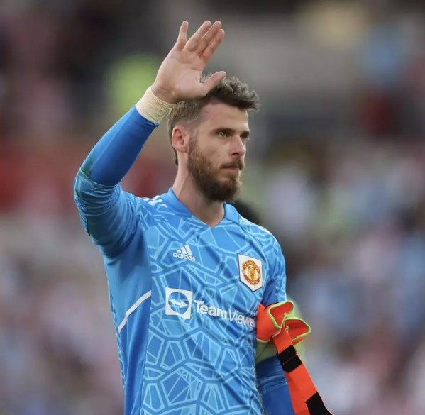 Livakovic transferi zora girdi! Dünya devi devrede