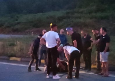 Otomobil Ile Motosiklet Çarpisti Açiklamasi 5 Yarali