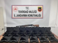 Tekirdag'da Bir Adreste 26 Silah Ele Geçirildi