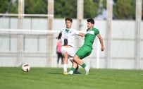Bursaspor Hazirlik Maçinda Inegöl Kafkasspor'u 1-0 Yendi