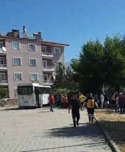 Erzincan'da Trafik Kazasi Açiklamasi 2 Yarali