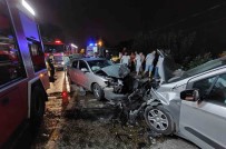 Sakarya'da Otomobil Ile Hafif Ticari Araç Kafa Kafaya Çarpisti Açiklamasi 5 Yarali
