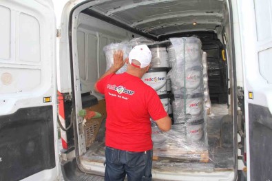 Elazig'da Üretilen Boyalar, Depremde Hasar Gören Okullari Renklendiriyor