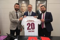 Pamukkale Belediye Spor Voleybolda Güç Birligi Yapti