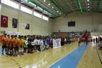 Aydin'da Badmintonun Yildizlari Parliyor