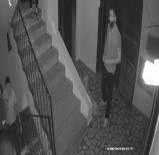 Is Merkezine 5 Kisinin Silahli Baskini Kamerada