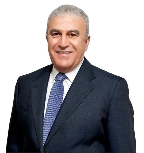 CHP’li Başkan gezideyken, memurlar ve işçiler eksik maaş aldı