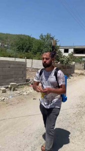 50 Dereceyi Bulan Sicakta, Dus Basligiyla Gezdigi Görüntüler Ilgi Odagi Oldu