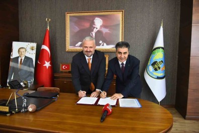 Menemen Belediyesi Personeline 25'Er Bin TL Promosyon