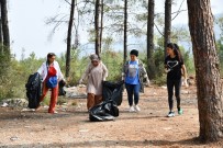 Osmaniye'de Orman Yanginlarina Dikkat Çekmek Amaciyla Cam Atigi Toplandi