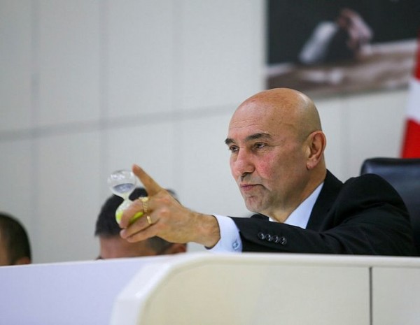 CHP'li Tunç Soyer'e yağmur suyu hattı tepkisi! 'Bu hızla giderseniz 125 yıl sonra anca biter'