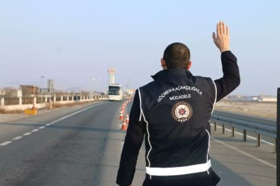 Düzensiz Göçle Mücadele Dahilinde 7. Huzur Operasyonu Gerçeklestirildi