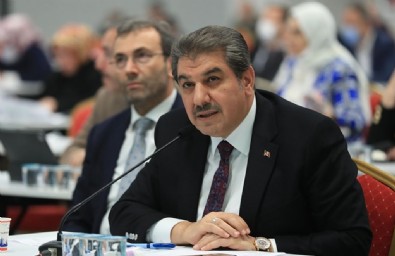 Göksu'dan 23 bin kişiyi işten çıkararak 66 bin partizanı belediyeye alan CHP'li İBB'ye tepki: Hani söz namustu?