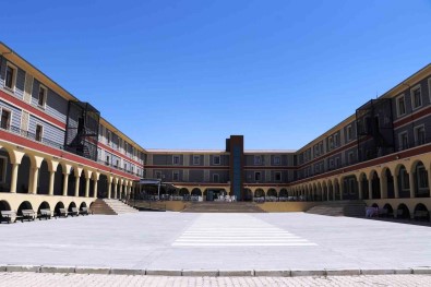 Uygulama Oteli Hedefine Ulasiyor