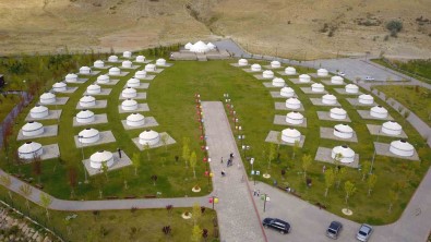 Ahlat, Malazgirt Zaferi'nin 952. Yil Dönümü Kutlamalarina Hazir