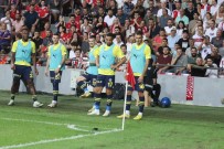 Samsunspor - Fenerbahçe Maçinda Sahaya Fare Girdi