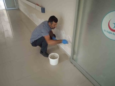 Gölbasi Devlet Hastanesi'nde Onarim Sürüyor