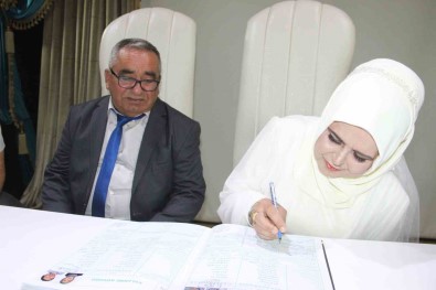 Hatayli Depremzede Kadin Mutlulugu Huzurevinde Buldu