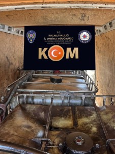 Kocaeli'de 3 Bin 950 Litre Kaçak Akaryakit Ele Geçirildi