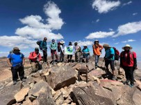 Küresel Isinmadan Dolayi Süphan Dagi'ndaki Birçok Buzul Eridi