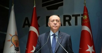 Başkan Erdoğan, cuma namazını Memduh Eren Camisi'nde kıldı